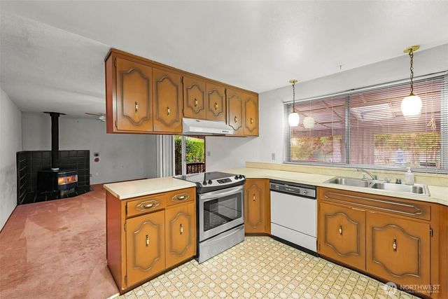 18911 9th Avenue Ct E, Spanaway, WA 98387