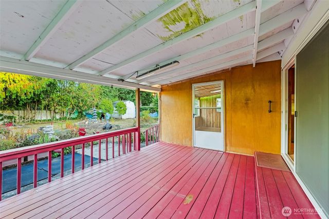 18911 9th Avenue Ct E, Spanaway, WA 98387