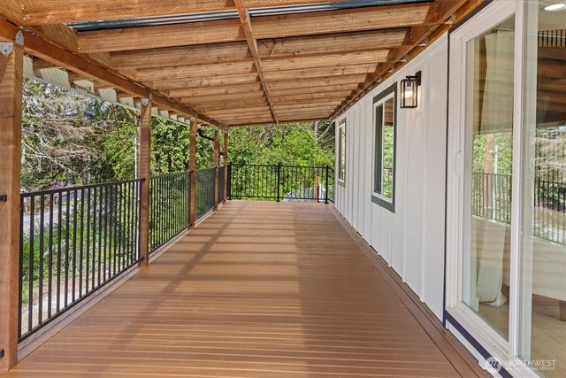 18280 E State Route 106, Belfair, WA 98528