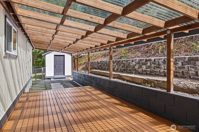 18280 E State Route 106, Belfair, WA 98528