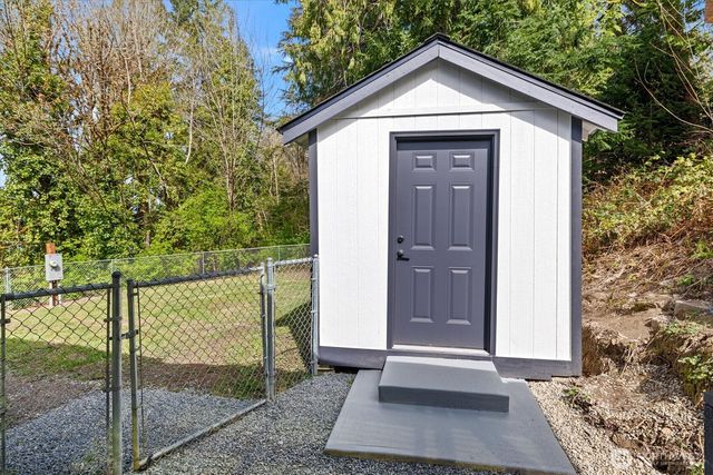 18280 E State Route 106, Belfair, WA 98528