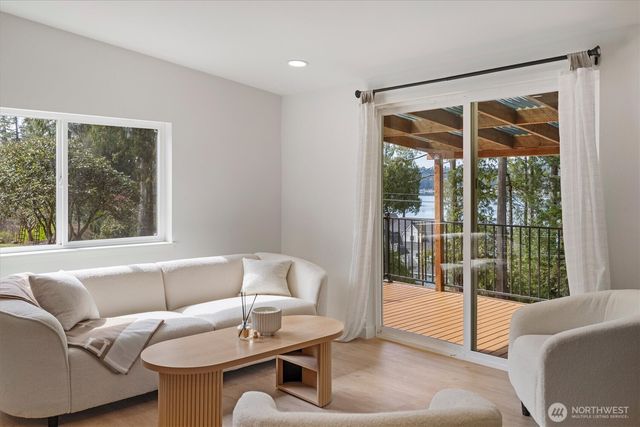 18280 E State Route 106, Belfair, WA 98528