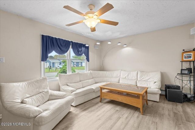 305 6th Street, Waretown, NJ 08758