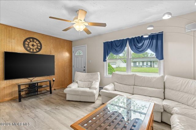 305 6th Street, Waretown, NJ 08758