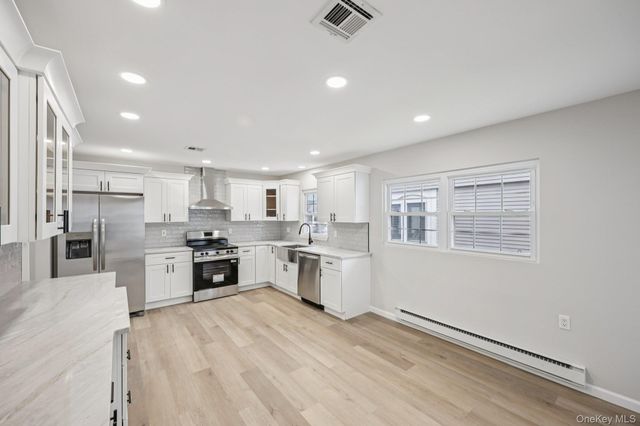 151 Laurance Lane, Ridge, NY 11961