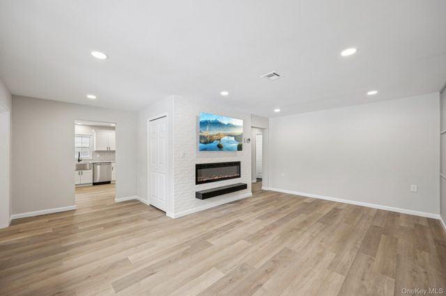 151 Laurance Lane, Ridge, NY 11961