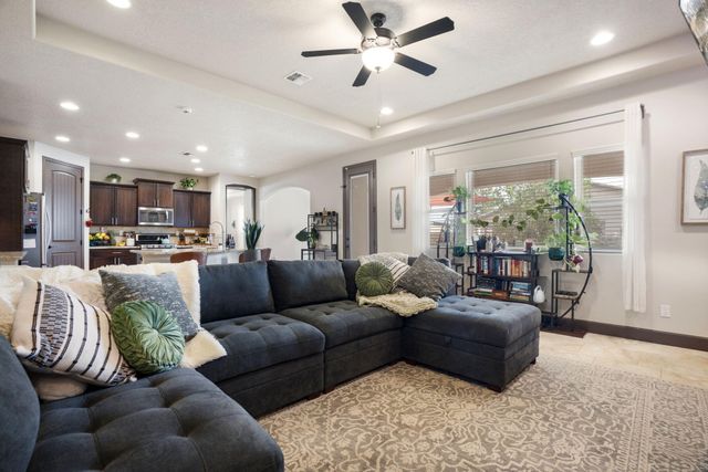 6036 N Sandia Court NE, Rio Rancho, NM 87144