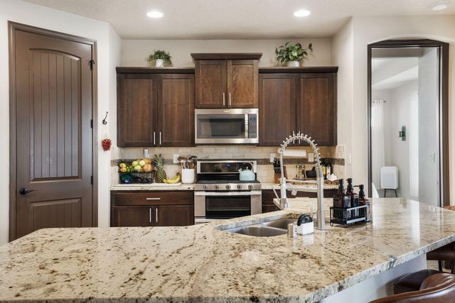 6036 N Sandia Court NE, Rio Rancho, NM 87144