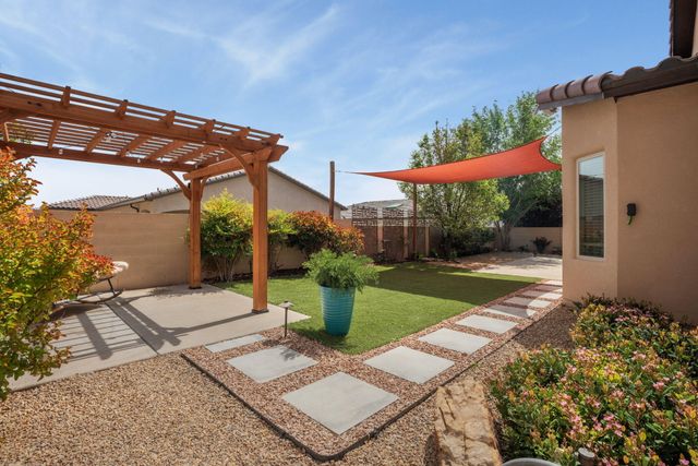 6036 N Sandia Court NE, Rio Rancho, NM 87144