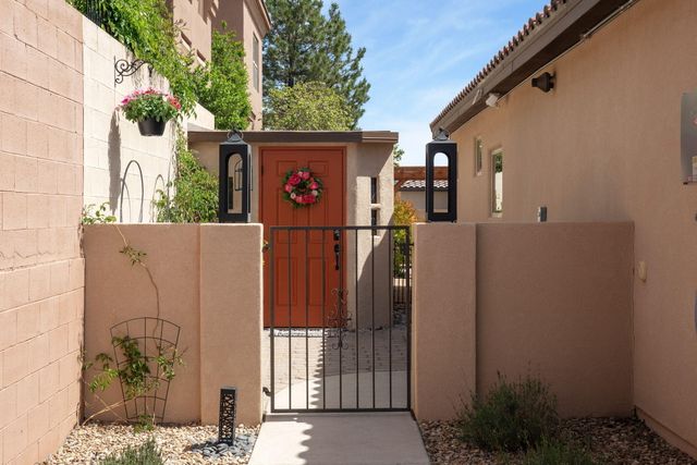 6036 N Sandia Court NE, Rio Rancho, NM 87144