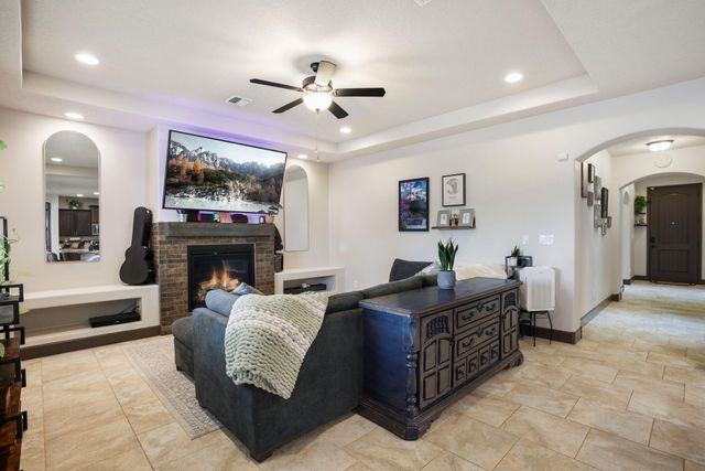 6036 N Sandia Court NE, Rio Rancho, NM 87144
