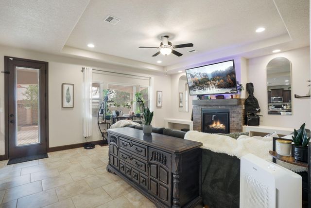 6036 N Sandia Court NE, Rio Rancho, NM 87144