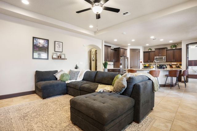 6036 N Sandia Court NE, Rio Rancho, NM 87144
