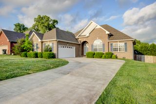 3283 Twelve Oaks Blvd, Clarksville, TN 37042