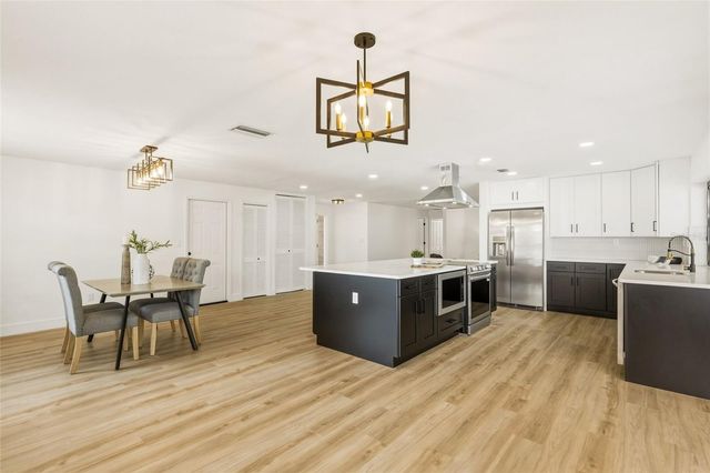 1434 HAGEN AVENUE, Dunedin, FL 34698