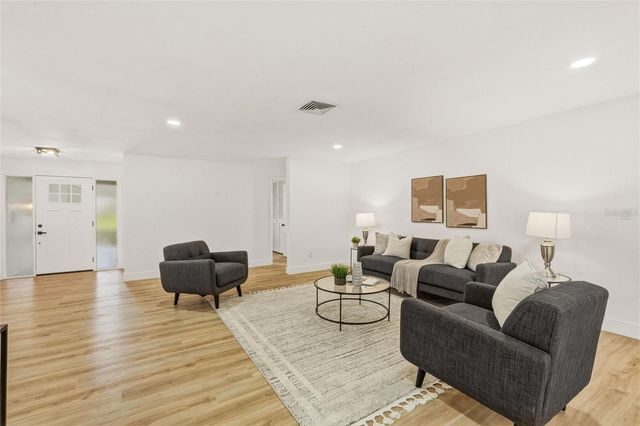 1434 HAGEN AVENUE, Dunedin, FL 34698