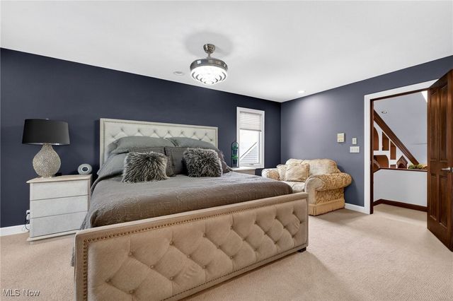 13817 Lakewood Heights Boulevard, Lakewood, OH 44107