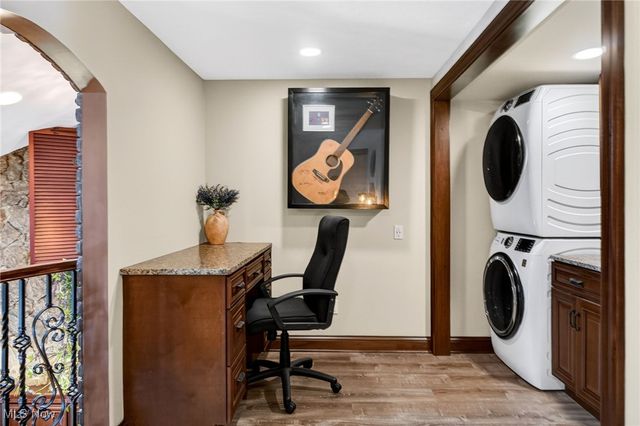 13817 Lakewood Heights Boulevard, Lakewood, OH 44107