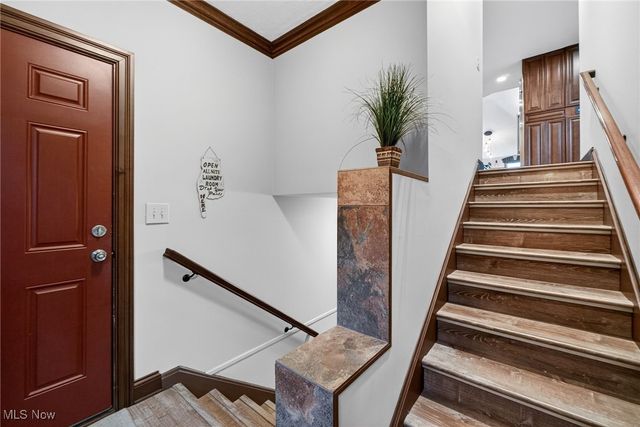 13817 Lakewood Heights Boulevard, Lakewood, OH 44107