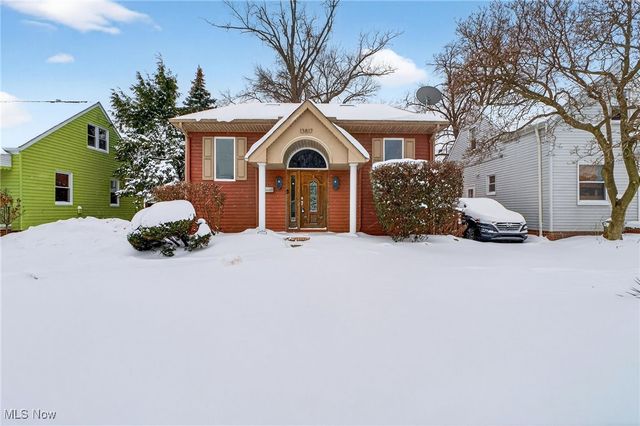 13817 Lakewood Heights Boulevard, Lakewood, OH 44107