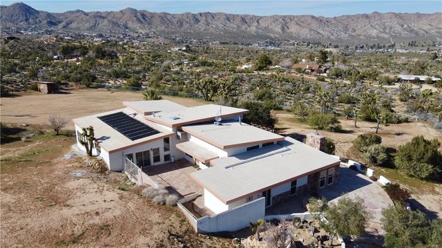 55149 Hoopa Trail, Yucca Valley, CA 92284