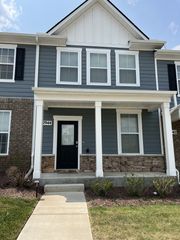 2944 Mallard Dr, Lebanon, TN 37090
