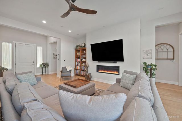 3532 Panorama St, Folsom, CA 95630