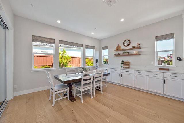 3532 Panorama St, Folsom, CA 95630