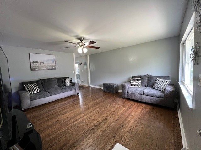 805 Hollyberry Drive, Joliet, IL 60435