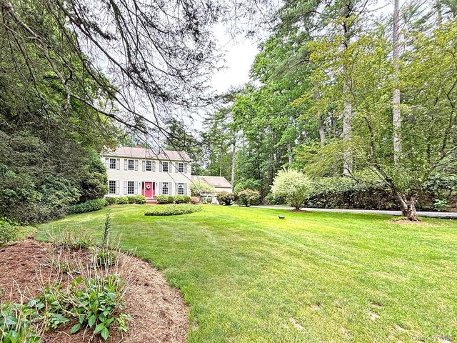 24 Ryan Drive, West Hurley, NY 12491