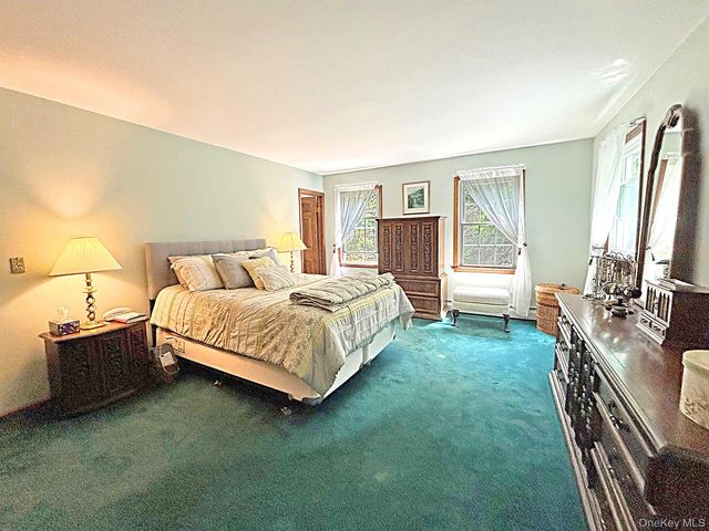 24 Ryan Drive, West Hurley, NY 12491