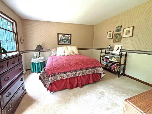 24 Ryan Drive, West Hurley, NY 12491