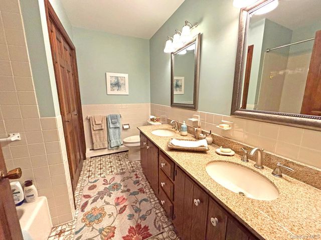 24 Ryan Drive, West Hurley, NY 12491