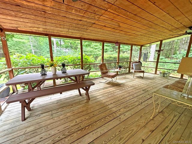 24 Ryan Drive, West Hurley, NY 12491