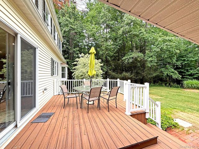 24 Ryan Drive, West Hurley, NY 12491