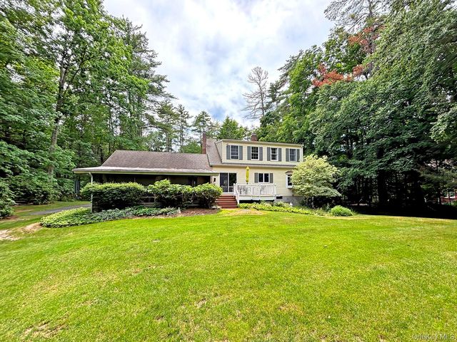 24 Ryan Drive, West Hurley, NY 12491