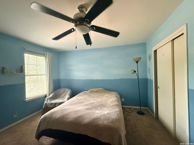 10526 Springwood Sq, Universal City, TX 78148