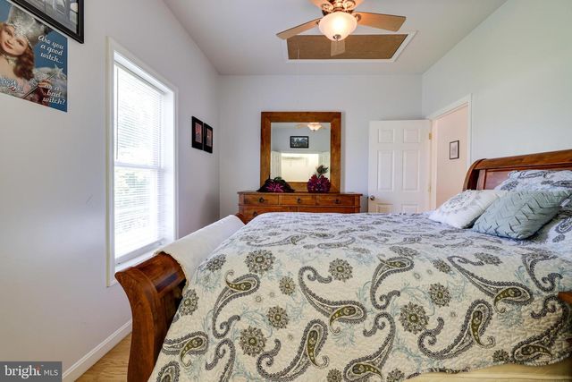 107 VIRGINIA AVE, Shenandoah, VA 22849