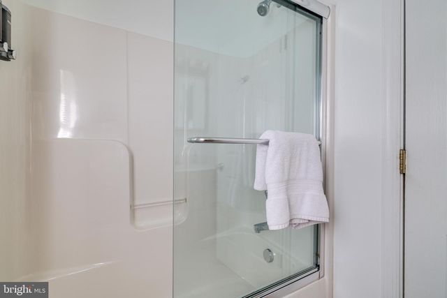 107 VIRGINIA AVE, Shenandoah, VA 22849