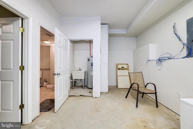 107 VIRGINIA AVE, Shenandoah, VA 22849