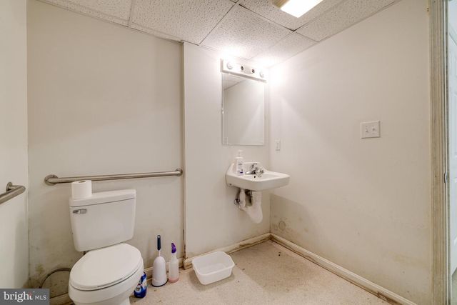 107 VIRGINIA AVE, Shenandoah, VA 22849