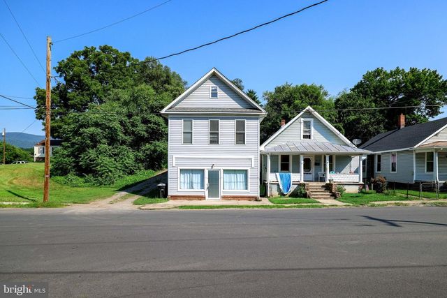 107 VIRGINIA AVE, Shenandoah, VA 22849