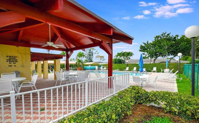 1140 Mahogany Way 204, Delray Beach, FL 33445
