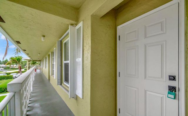 1140 Mahogany Way 204, Delray Beach, FL 33445