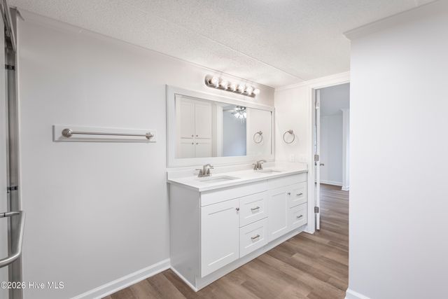 235 Meadowfield Circle, Aberdeen, NC 28315