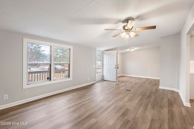 235 Meadowfield Circle, Aberdeen, NC 28315