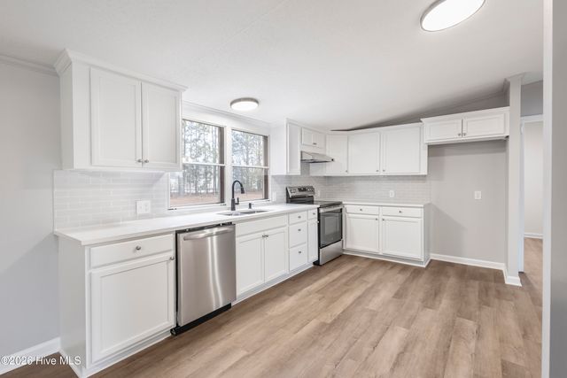 235 Meadowfield Circle, Aberdeen, NC 28315