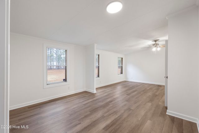 235 Meadowfield Circle, Aberdeen, NC 28315