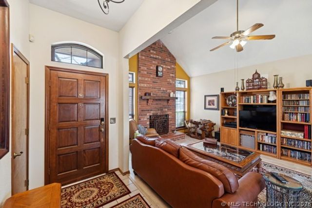 9908 N 107th East Avenue, Owasso, OK 74055