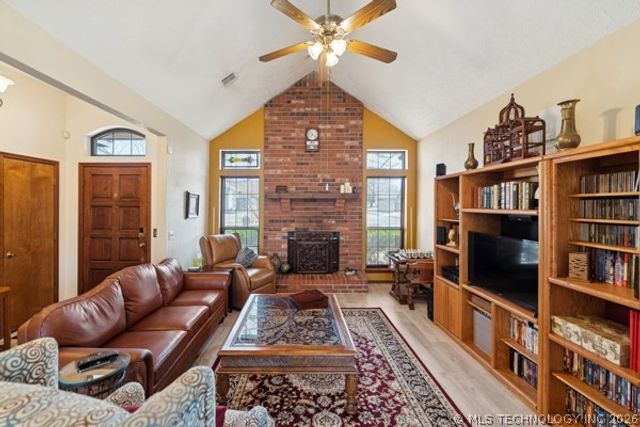 9908 N 107th East Avenue, Owasso, OK 74055